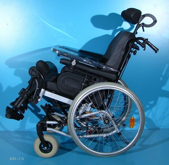 Scaun cu rotile invalizi - Invacare   latime sezut 48 cm