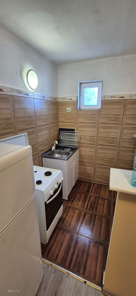 3 camere in vila,   Rosu-Militari