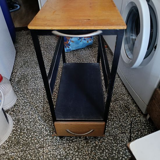 Suport pe rotile pt.Pc carcasa middletower cu sertar