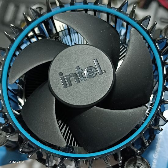Cooler Intel generatie 7-14 nou cu pasta pe el.