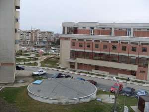 Vand apartament  2 camere decomandate in Navodari
