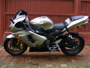 Vand Kawasaki Ninja 636,  2005,  stare excelenta