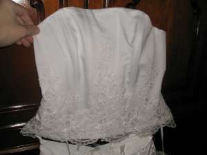 vand rochie mireasa