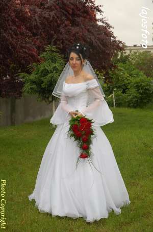 vand rochie de mireasa