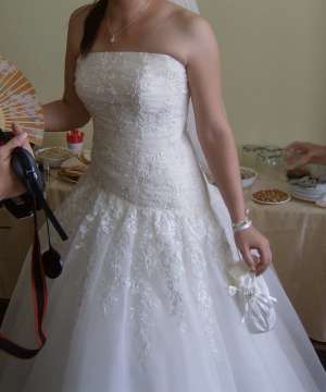 vand rochie mireasa