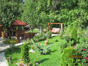 pensunea vila doua rate