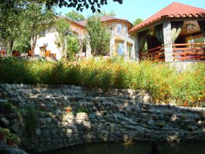 pensunea vila doua rate