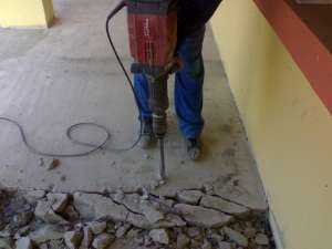 Inchiriez utilaje pentru constructii!