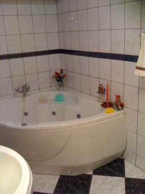vand apartament 4 camere