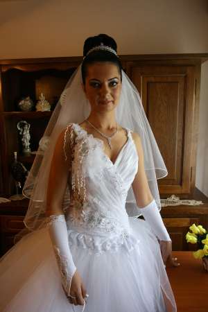 vand rochie de mireasa