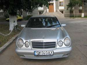 VAND MERCEDES E220