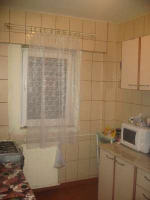 VANZARI 3 CAMERE DRUMUL TABEREI VALEA IALOMITEI CONSTRUCTIE 1978