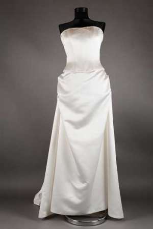 rochii de mireasa Lucy Lin collection de inchiriat
