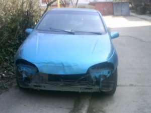 vand masina opel tigra usor avariata