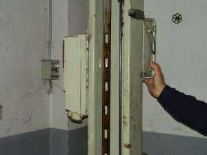 Vand elevator auto