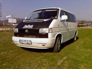 VAND/SCHIMB VW TRANSPORTER 2.5TDI 2000 9 LOCURI