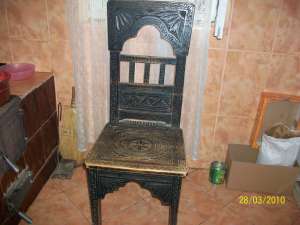 scaun vechi de peste 4-500 de ani