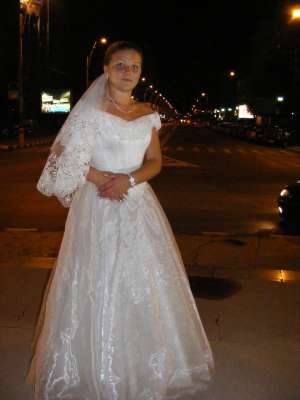 vand rochie mireasa