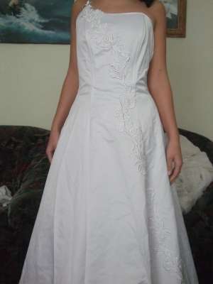 vand rochie de mireasa