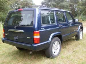 vand jeep cherokee an 2000