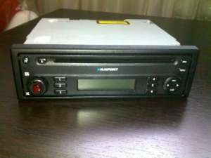 vand mp3 auto  de logan pret 150 lei