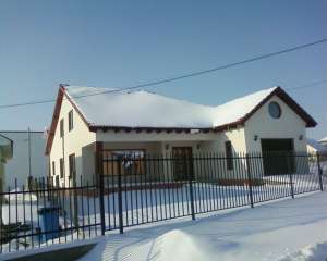 vand casa in valu lui traian (pret de criza)