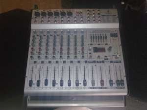 MIXER BEHRINGER PMH1000