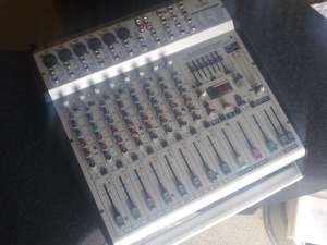 MIXER BEHRINGER PMH1000