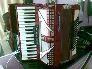 vand acordeon weltmeister 80 de basi