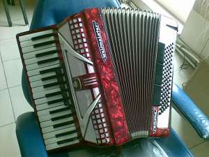 vand acordeon weltmeister 80 de basi