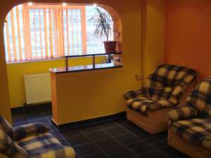 inchiriez 2 camere Baba Novac