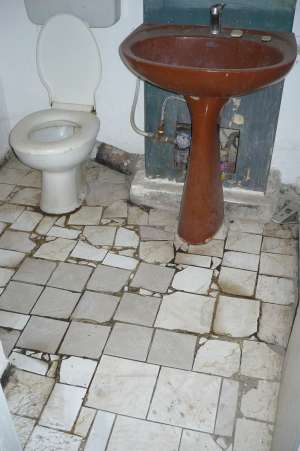 Vand apartament 3 camere