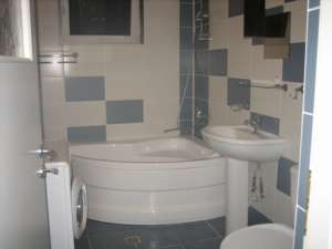 Inchiriez apartament 1 camera,  zona linistita