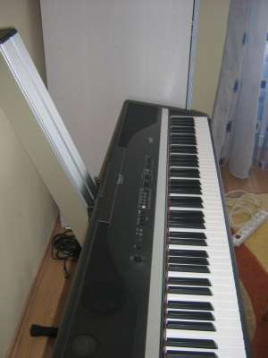 Roland ep 880