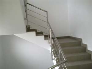 vand imobil 1000 m2