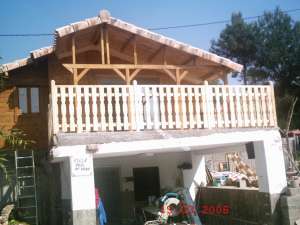 FABRICAM CASE DE LEMN SI CABANE