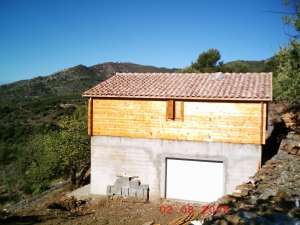 FABRICAM CASE DE LEMN SI CABANE
