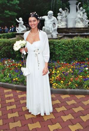 Vand rochie de mireasa