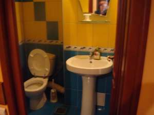 INCHIRIEZ APARTAMENT 3 CAMERE LUX MOBILAT