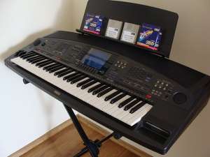 Vand orga Yamaha PSR 8000