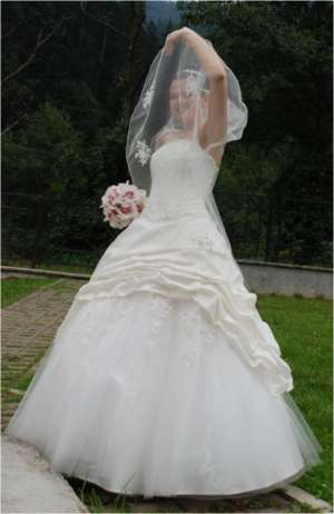 Rochie de mireasa - model deosebit White Lady