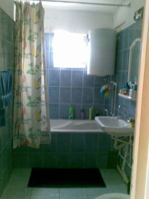 inchiriez apartament pe perioada lunga in mangalia