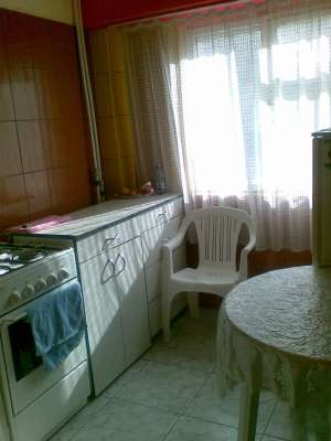 inchiriez apartament pe perioada lunga in mangalia