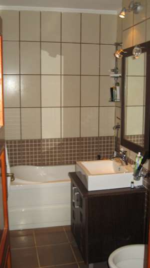Vand ap. 4 cam,  90 mp,  et.3/4,  zona Sala Sporturilor,  65.000 EUR neg,  urgent