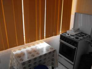 Navodari garsoniera in bloc de apartamente