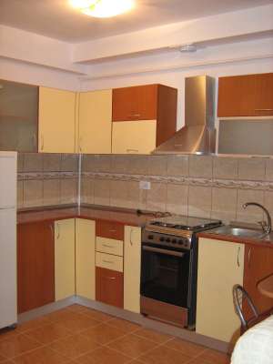 Inchiriez apartament 2 camere in Militari