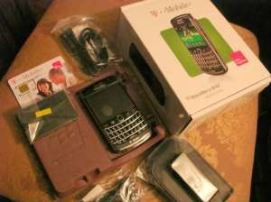 BLACKBERRY BOLD 9700...APPLE IPHONE 3GS 32GB