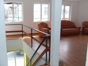 VAND SPATIU COMERCIAL IN VALENII DE MUNTE PRAHOVA