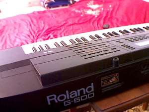 vand roland g600-400e sau schimb cu yamaha psr s500 sau alt model de yamaha