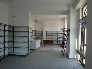 Inchiriez/Vand Spatiu comercial 140MP zona MB
